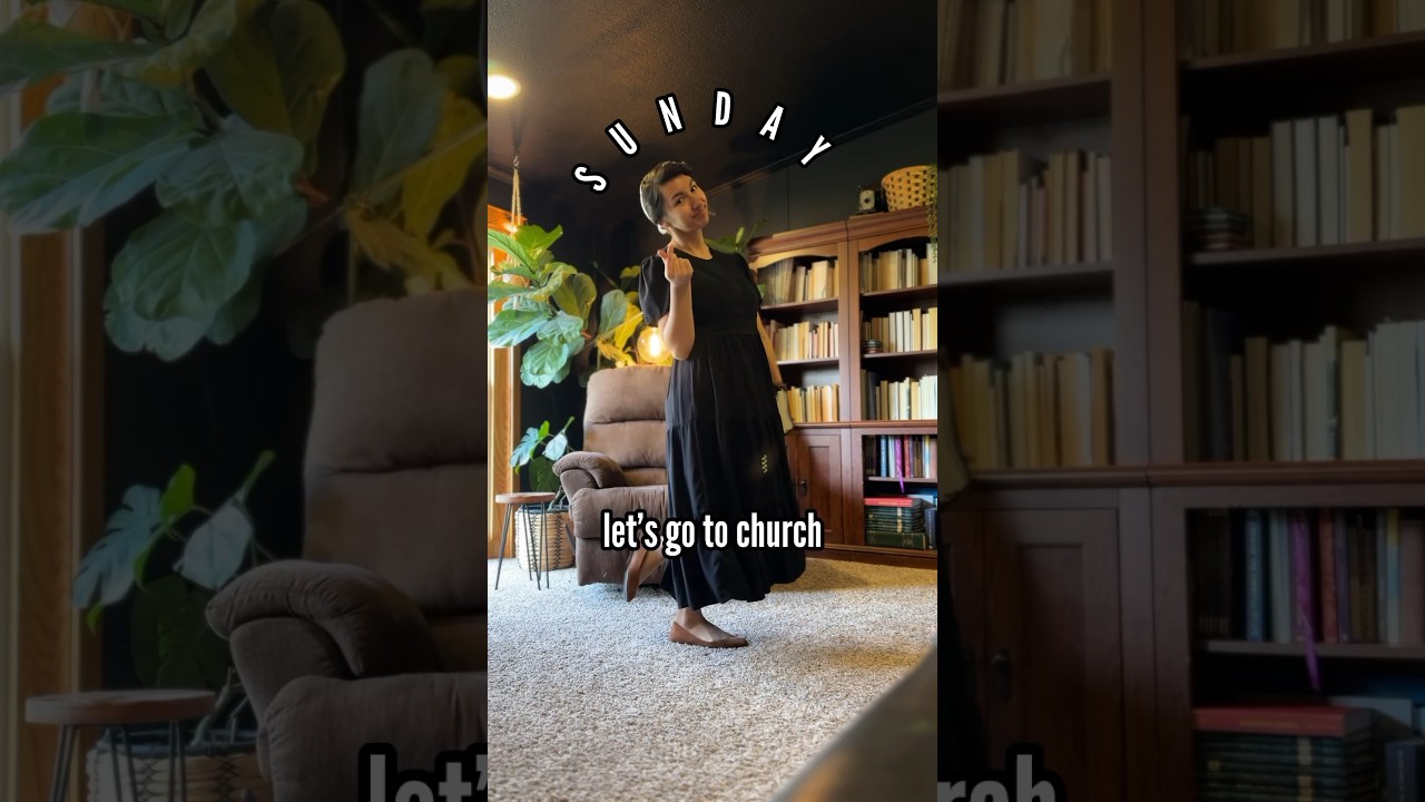 Let&rsquo;s go to church! #mennonite #christianinfluencer #mennonitemom #sunday