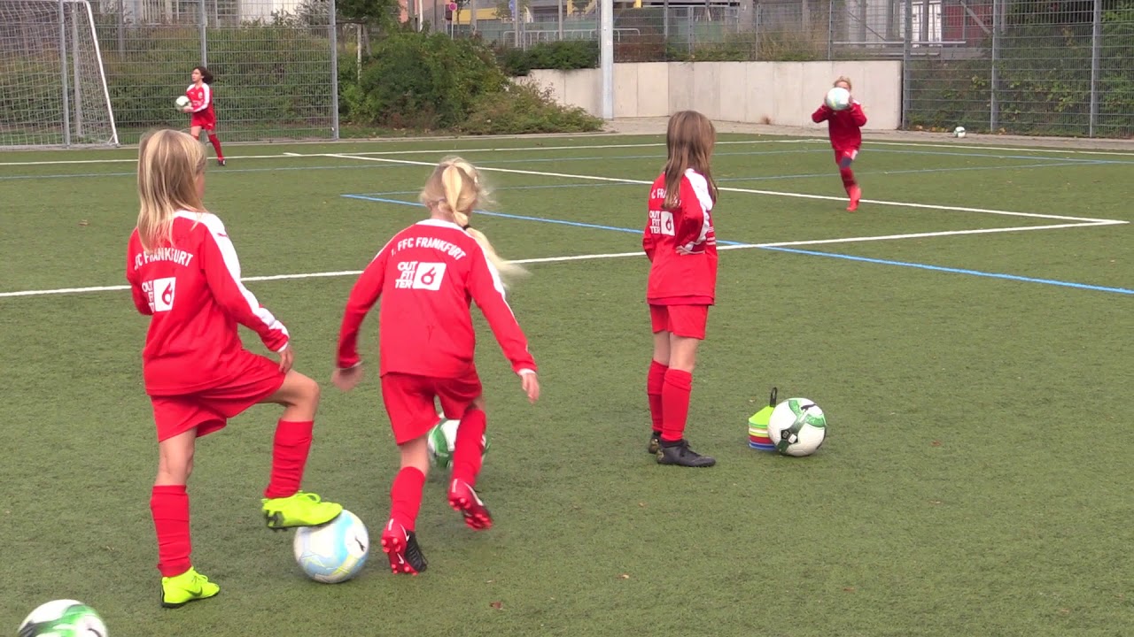 FFC-Mädchenfußballschule mit Janina Hechler