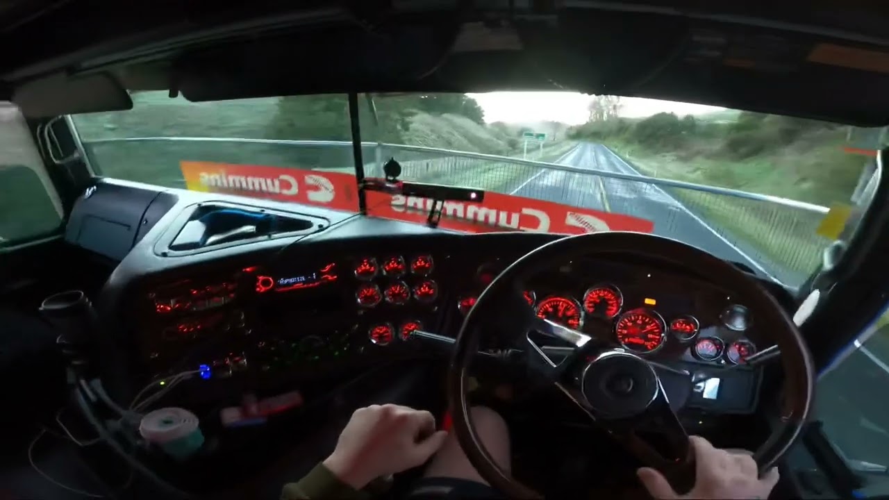 Kenworth K200 Cruising on Sunday | 2022
