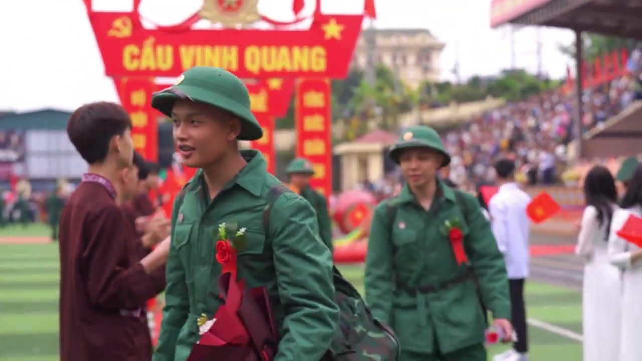Церемония передачи дел новым сотрудникам 2026 года - стадион Лак Сон - провинция Фу Тхо
