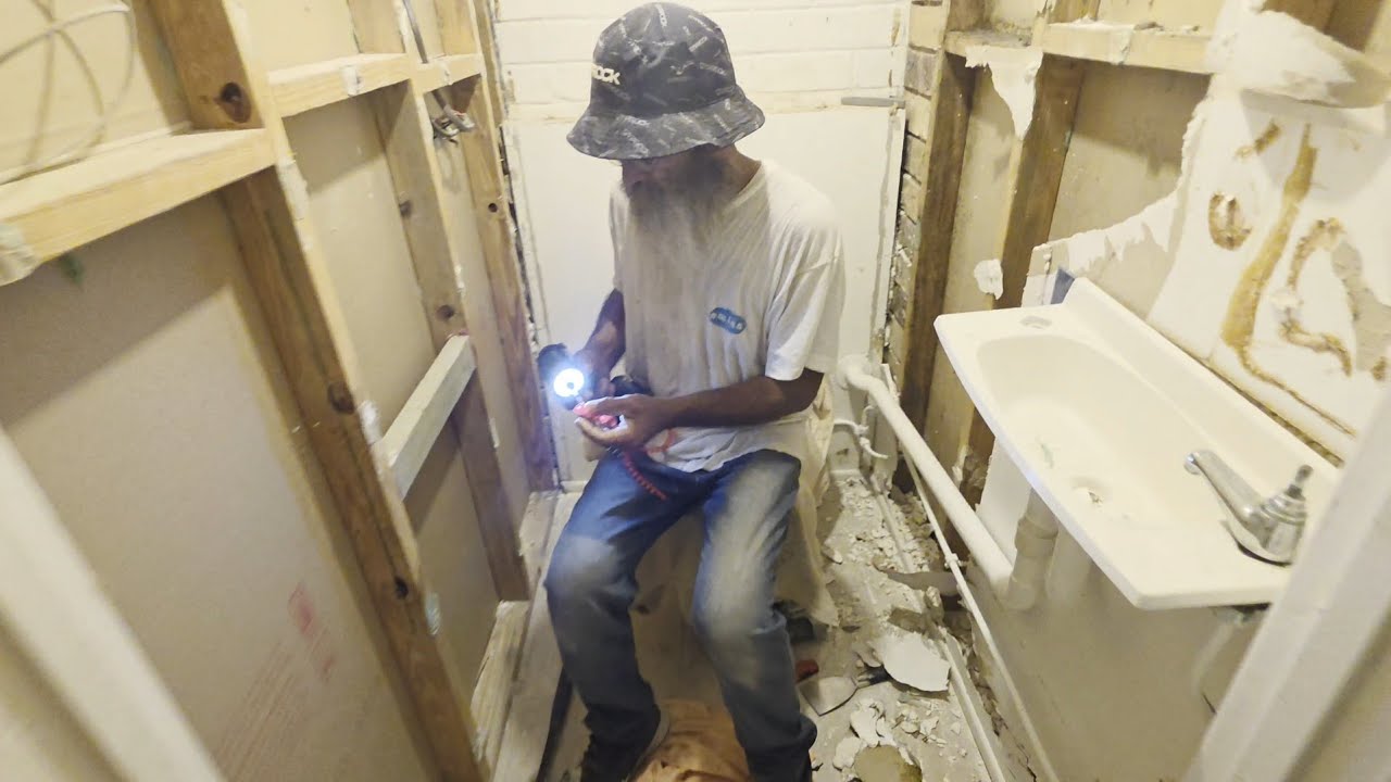 Cashing In On the Small Repair Jobs NOBODY Wants