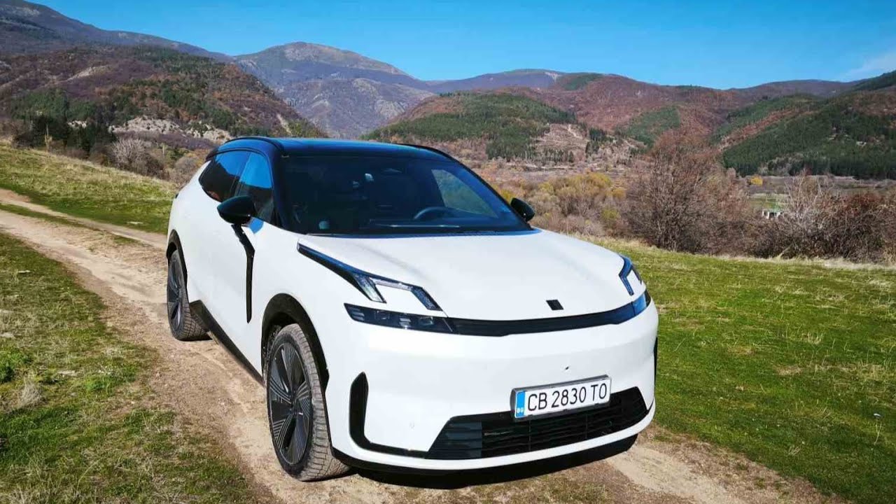 Lynk&Co 08 in 9 min