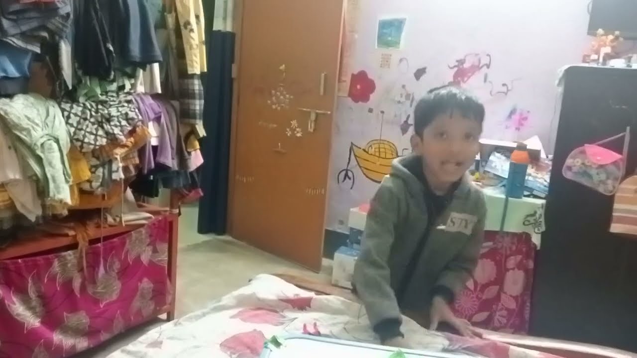 প্লে দিয়ে দরজায় নানান রকম ডিজাইন. এবং অপূর্ব অপূর্ব সব আইডিয়ার 