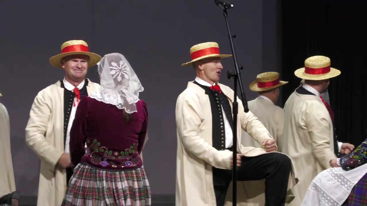 Zesp&oacute;ł Pieśni i Tańca 