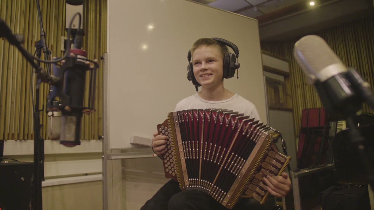 Laste ETNO Ringreis 2021/Kids ETHNO on the road 2021 - "2 lõbusat poissi/2 jolly boys" (K.Kikas)