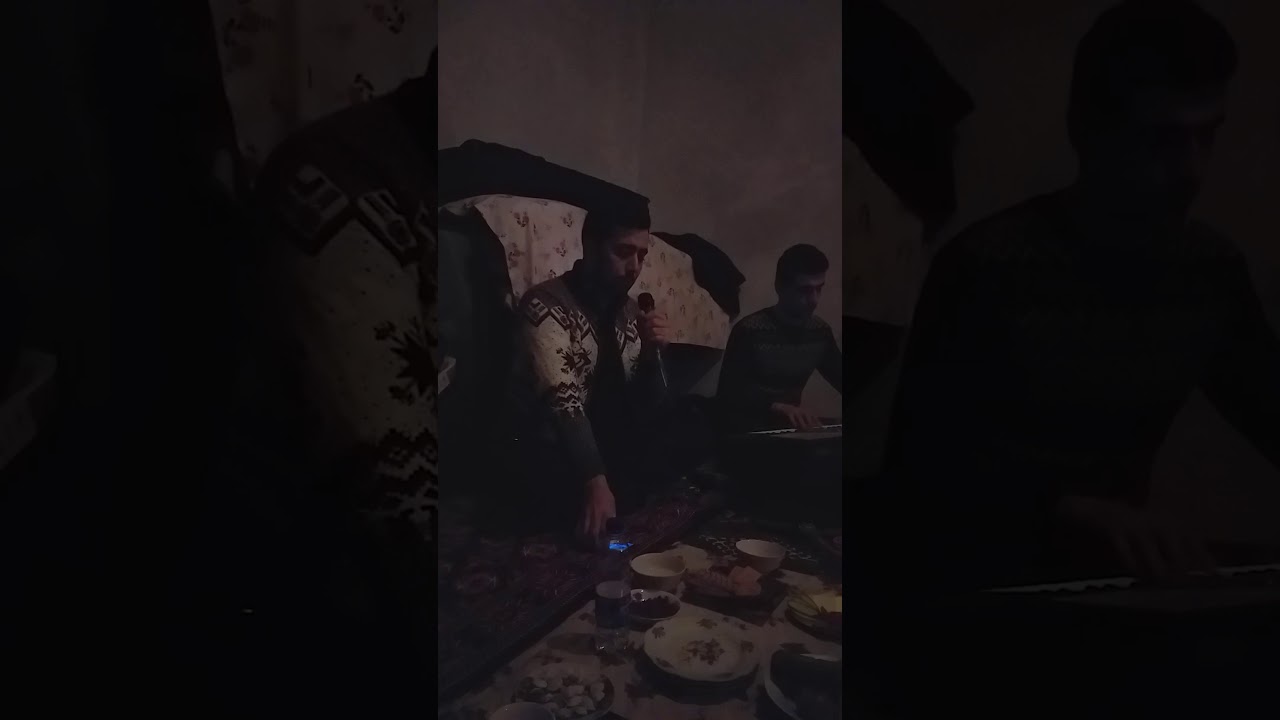 Gyzlar gorundi. Berdi Gurban