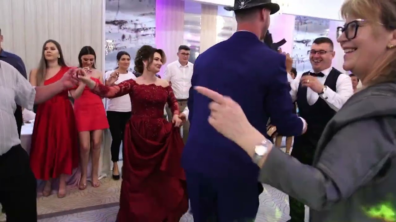 Formatia Artistic din Tulcea - Hora pentru socri si nasi