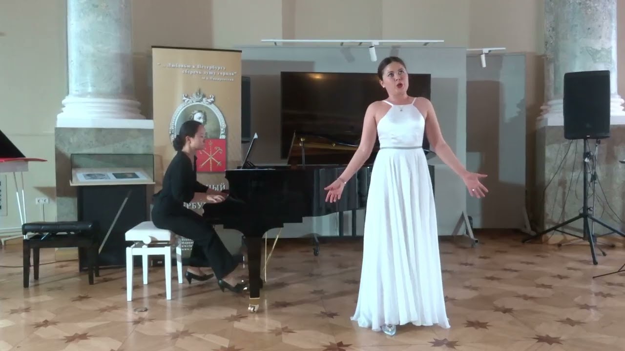 Diana Nur / R. Strauss - Mach auf/ Verdi - aria- Gilda