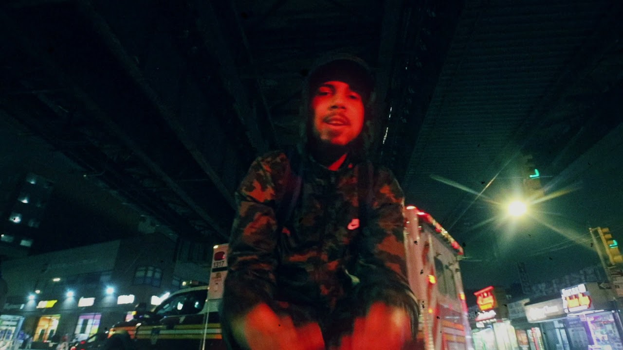 JohnnyMillzAip - Up On Em [Official Music Video]