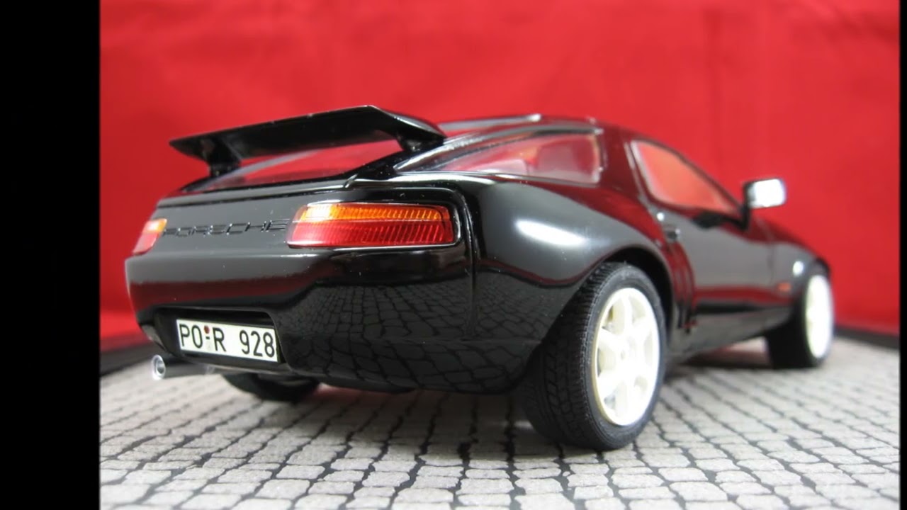 PORSCHE 928 GT