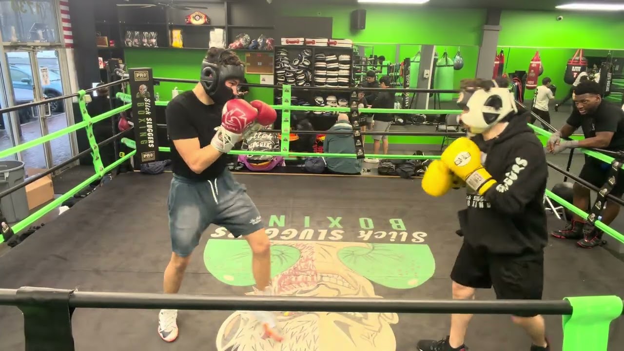 Coach Mike vs Anthony (Boxing Spar)