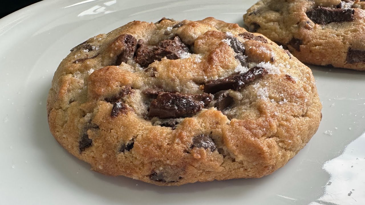 👉 Finally! ছেলের প্রিয় Chocolate Chip Cookies বানালাম ঘরেই 🥰 | How To Make Chocolate Chip Cookies?