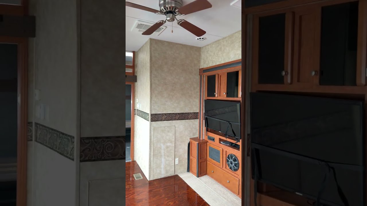 2010 42' Forest River XLR 5th Wheel Toy Hauler
