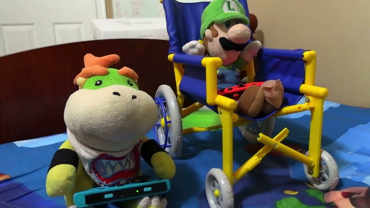 Luigi se ROMPE UNA PIERNA 😮 - CMB en Español