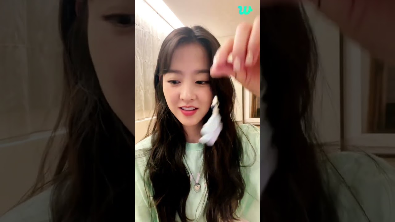 Pack Bo Young   Weverse   2023 08 09 - 콘유 개봉했습니다😉🙌🏼