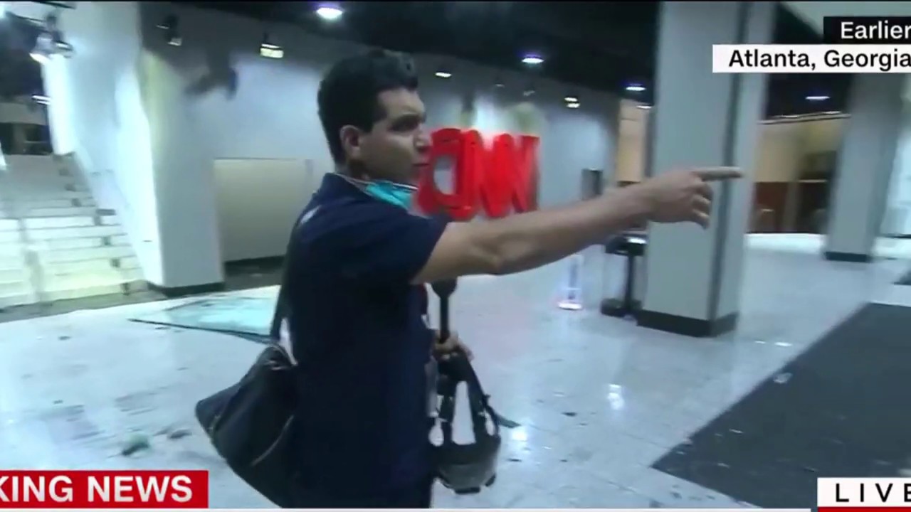 (CRAZY) CNN Atlanta Headquarters Attacked and Damaged (George Floyds Protest)