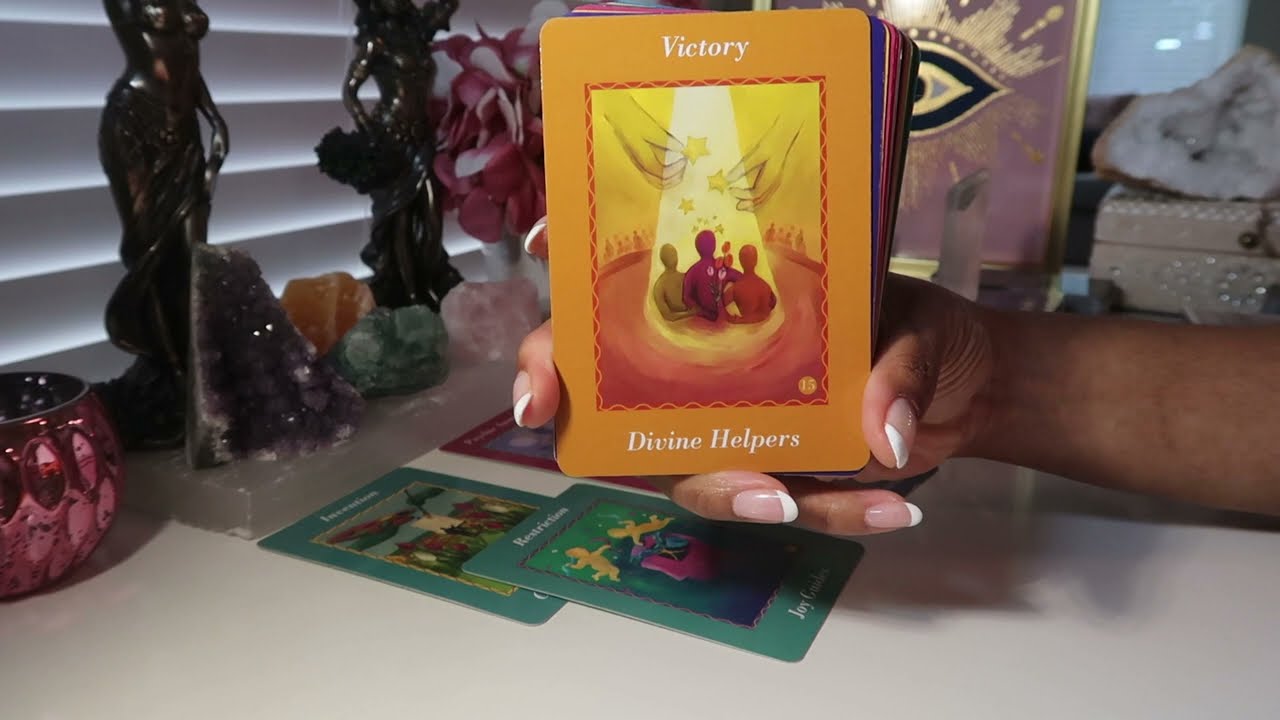 CANCER💫💫YOU'RE FAVORED BY SPIRIT✨YOU HAVE A BIG PURPOSE & SOMEONE U KNOW THINKS YOU'RE SPECIAL