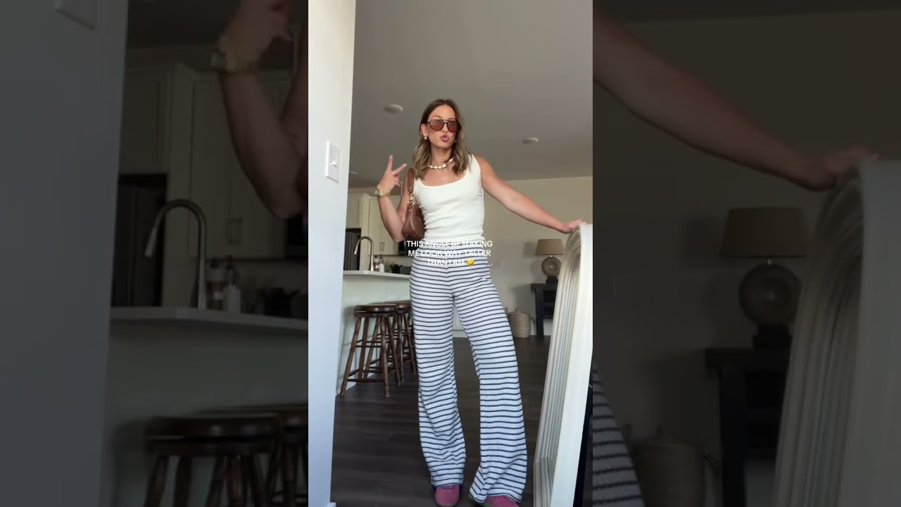 My Go-To Outfit with Striped Pants That Elongate My Legs | OOTD