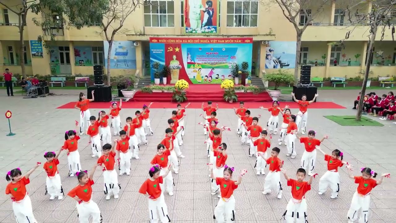 HỘI THI DÂN VŨ TRƯỜNG TH ĐỒNG TÂM