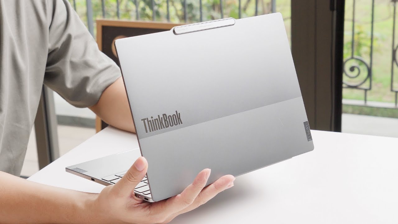 Laptop CAO CẤP và BÌNH DÂN có thực sự khác nhau không? | So sánh ThinkBook X AI và G7+ 2025