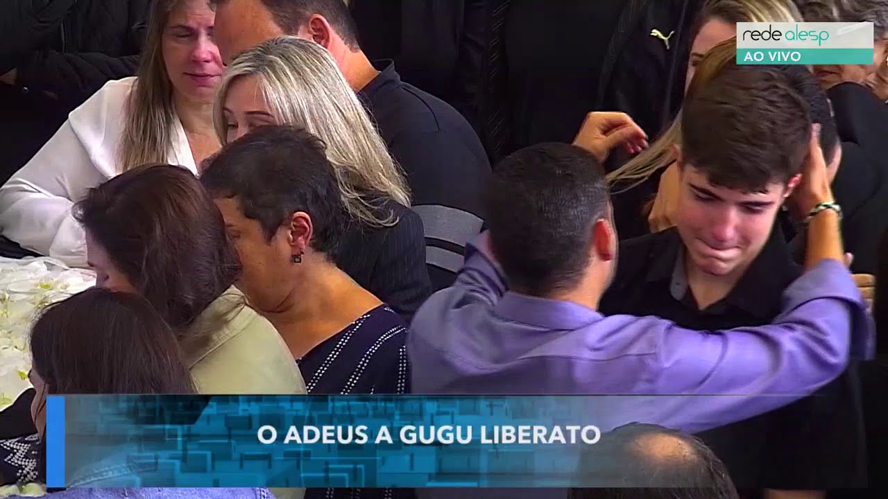 O corpo de Gugu Liberato segue para o Cemitério Gethsêmani - 29/11/2019