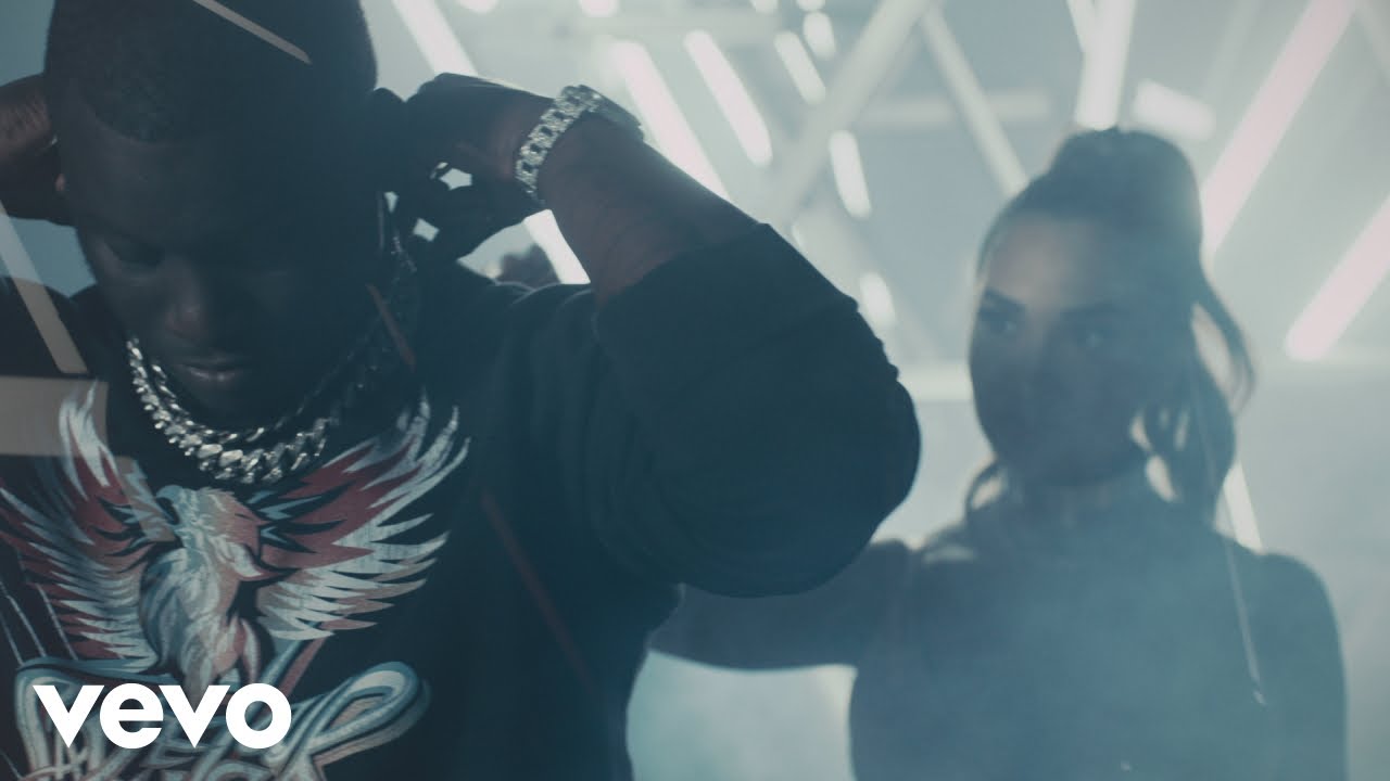 Zoey Dollaz - Moonwalk (Official Video) ft. Moneybagg Yo