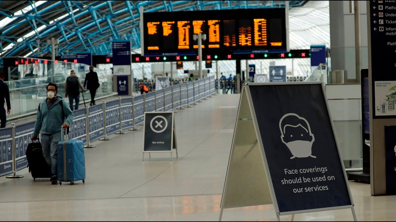 UK enforces mandatory face masks on public transport