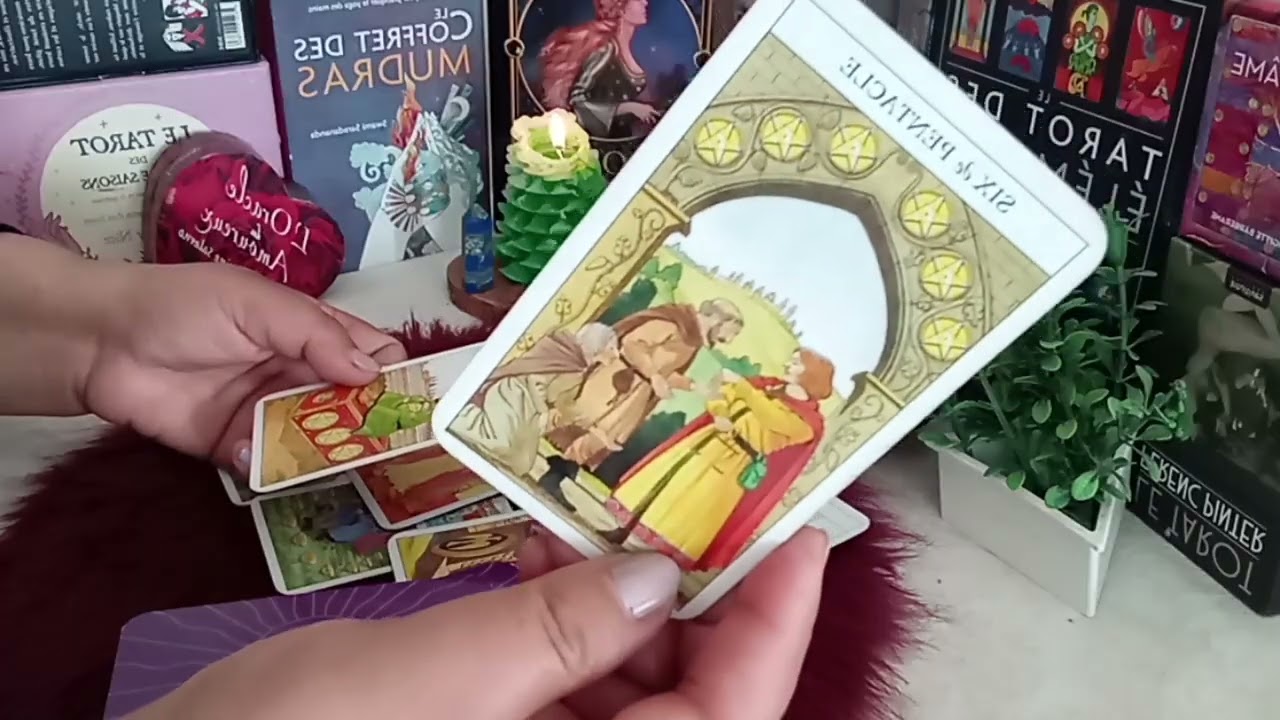 بيكتب رسايل ليك و يمحيها/ محتار مشتت /فهم اخيرا انك توام روحو/مشتاقلك بجنون😉