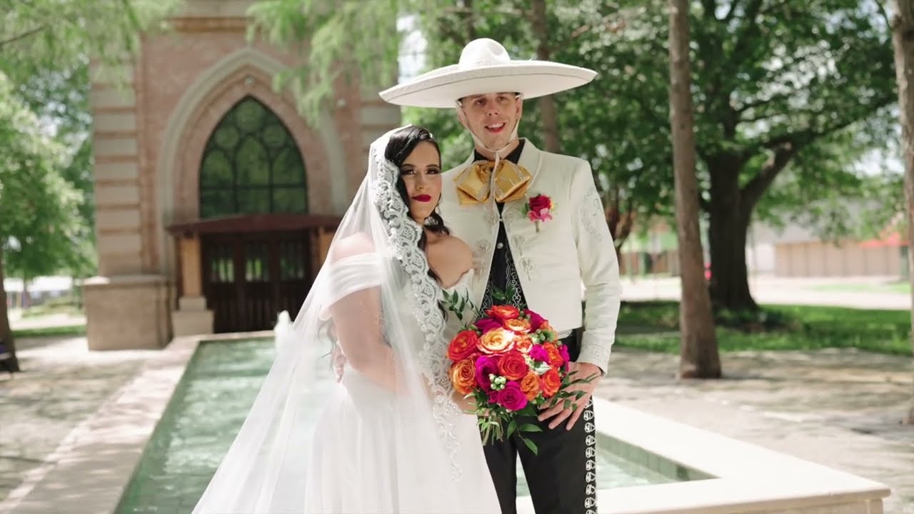 Elegant Mexican Wedding | Luis & Arlen’s Mariachi-Themed Ceremony & Joyful Reception