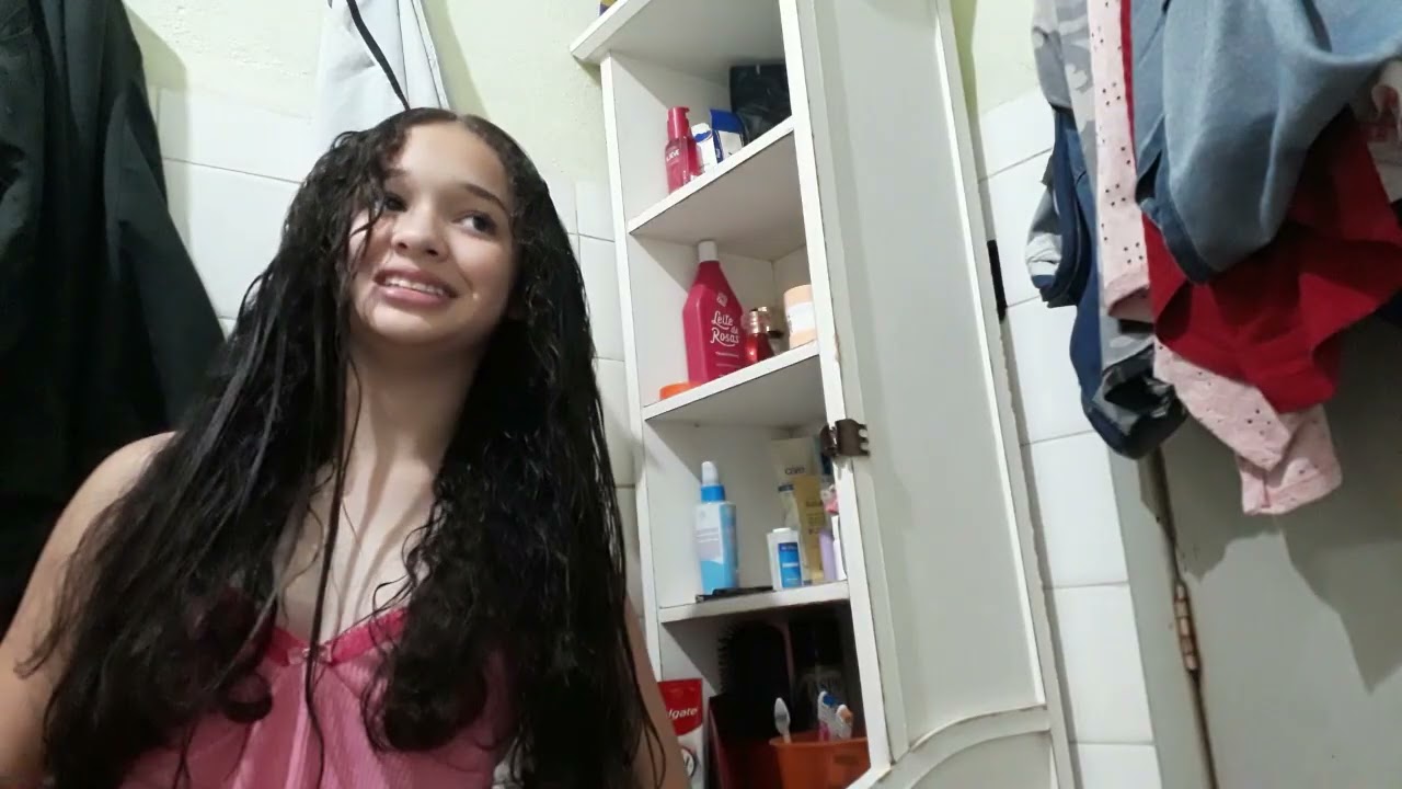 Mini rotina da noite (primeiro vídeo do canal)