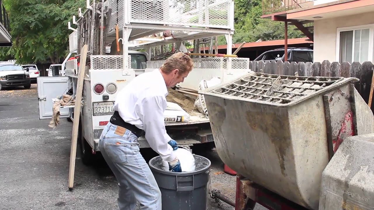 Stucco mixing ratios sand and Portland cement.