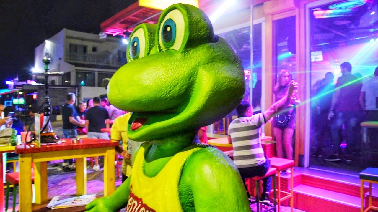 SENIOR FROGS AYIA NAPA NIGHTLIFE