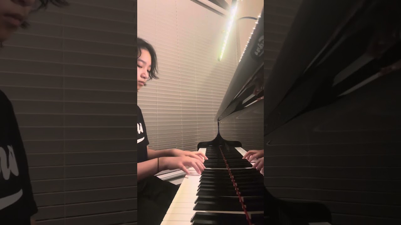 Forget Me Not - Laufey (sing and piano self-accompanied by Audrey) - Sep 2025