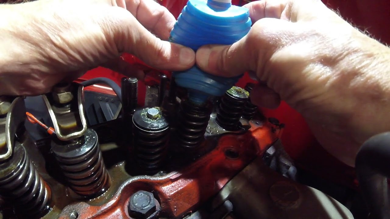 How to check engine valve stem seals