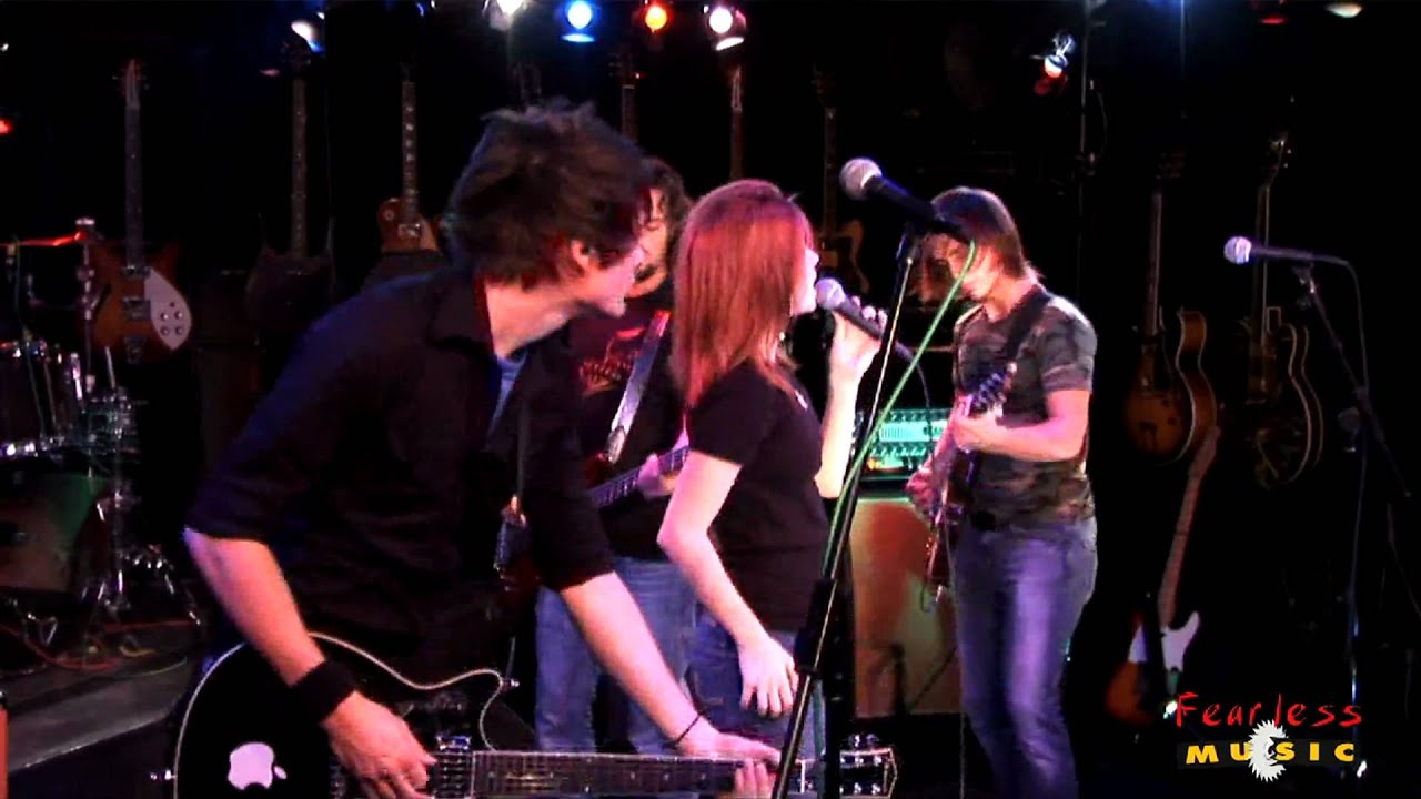 Paramore - Pressure - Live On Fearless Music HD