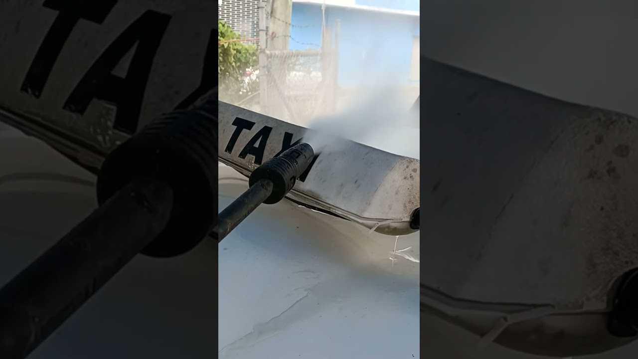 Transforming a Grimy Taxi Sign: Quick & Effective Cleaning | GoClean Hub #shorts