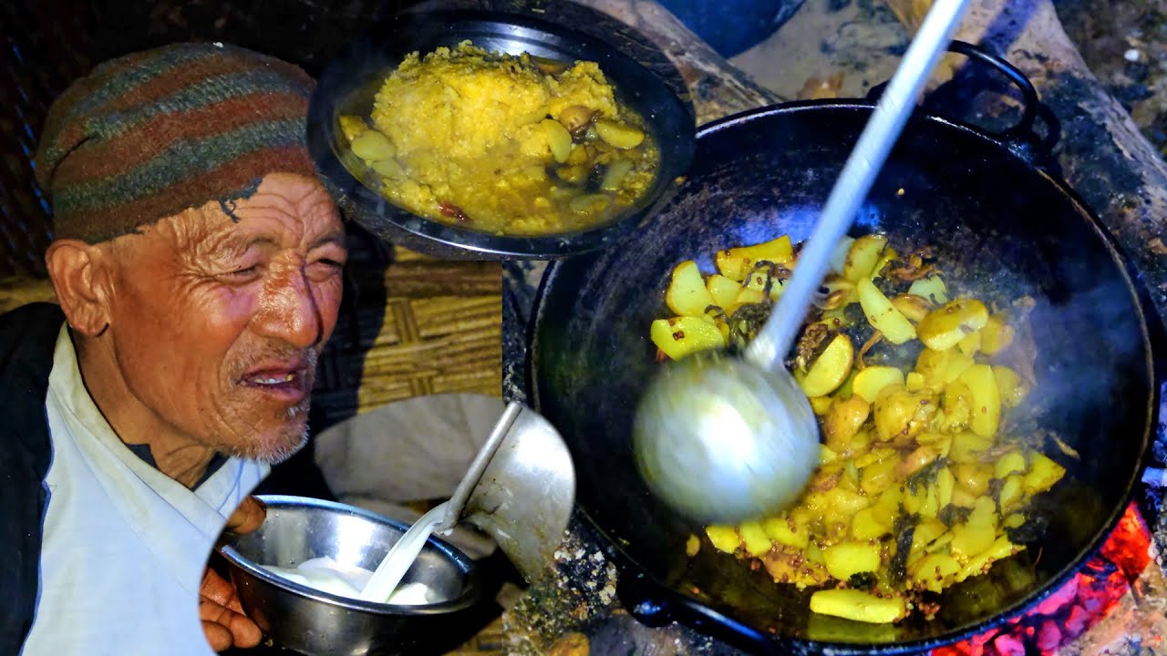 shepherd life of Nepal || shepherd  dinner ||  Cooking dinner & having with friends || rural Nepal