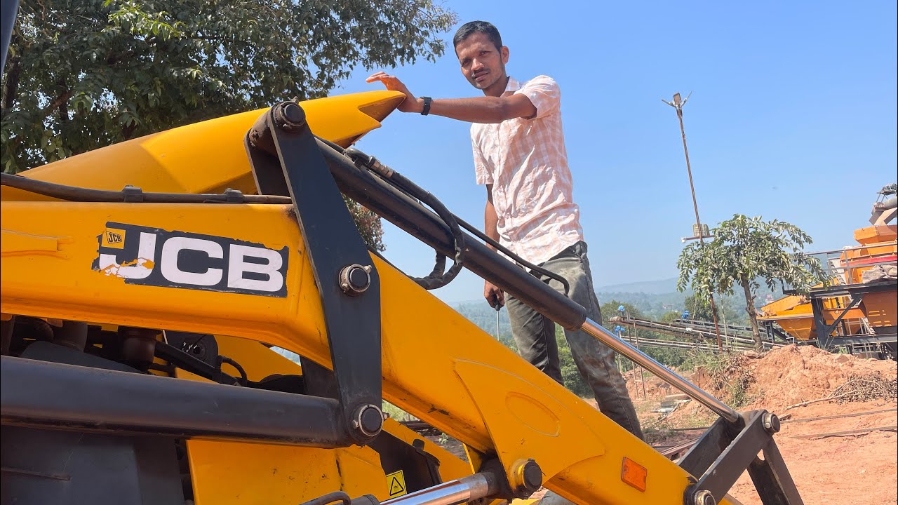 Big rat snake inside the JCB 🚜rescue and released 🐍🙏🏻