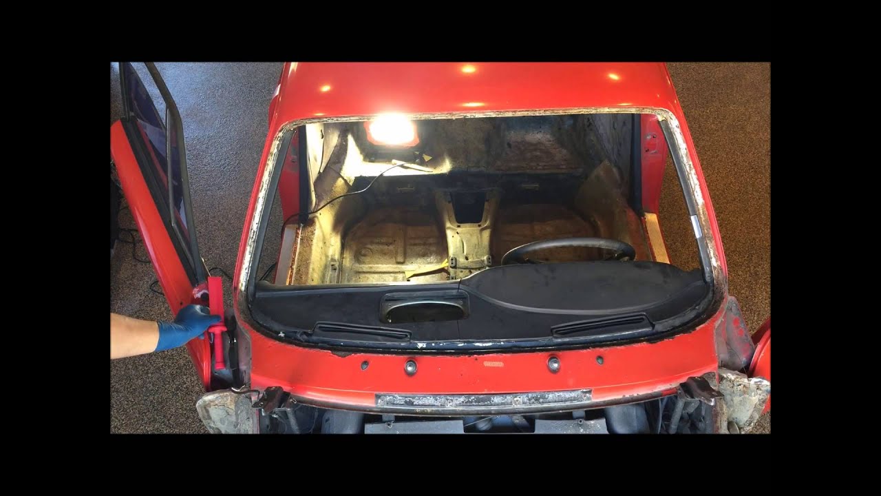 Porsche 911 Dashboard Removal