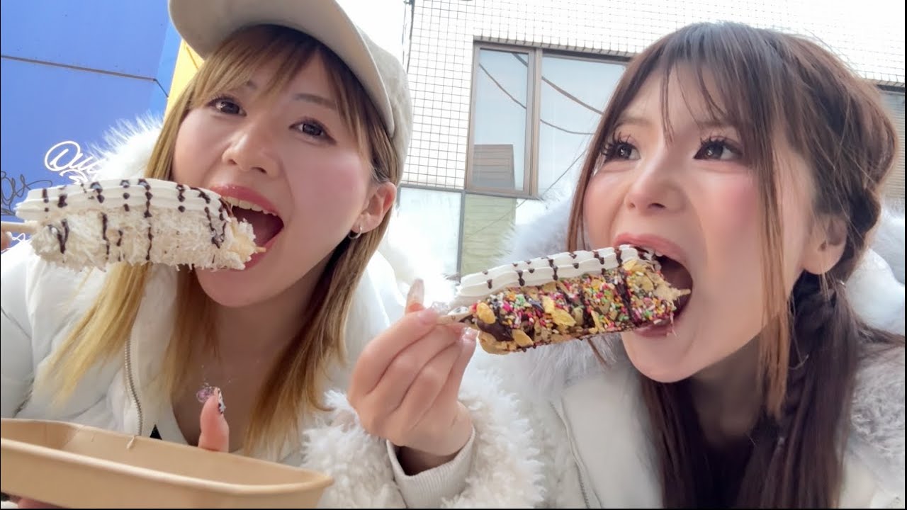 原宿のチョコバナナ食うだけやのに騒がしい関西人2人。