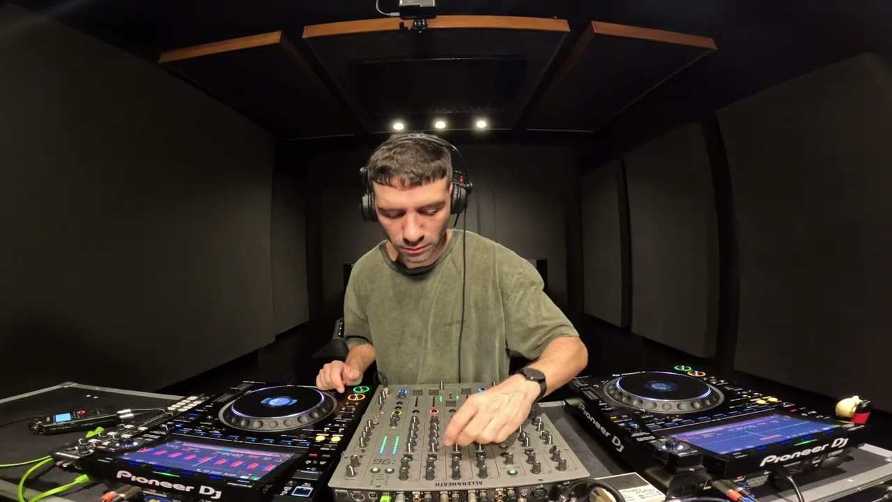 Gonzalo Martín at @tessarecordings 16/05/2025
