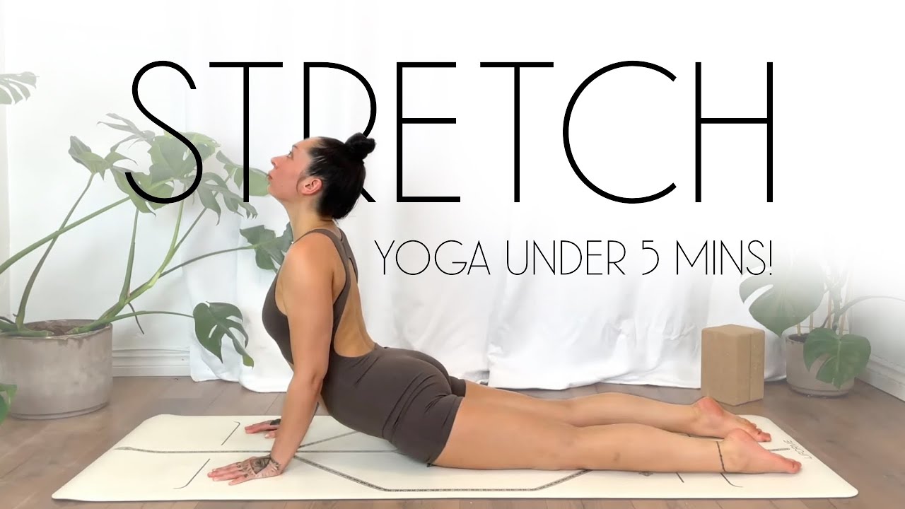 5 Min Yoga Stretch & Flow