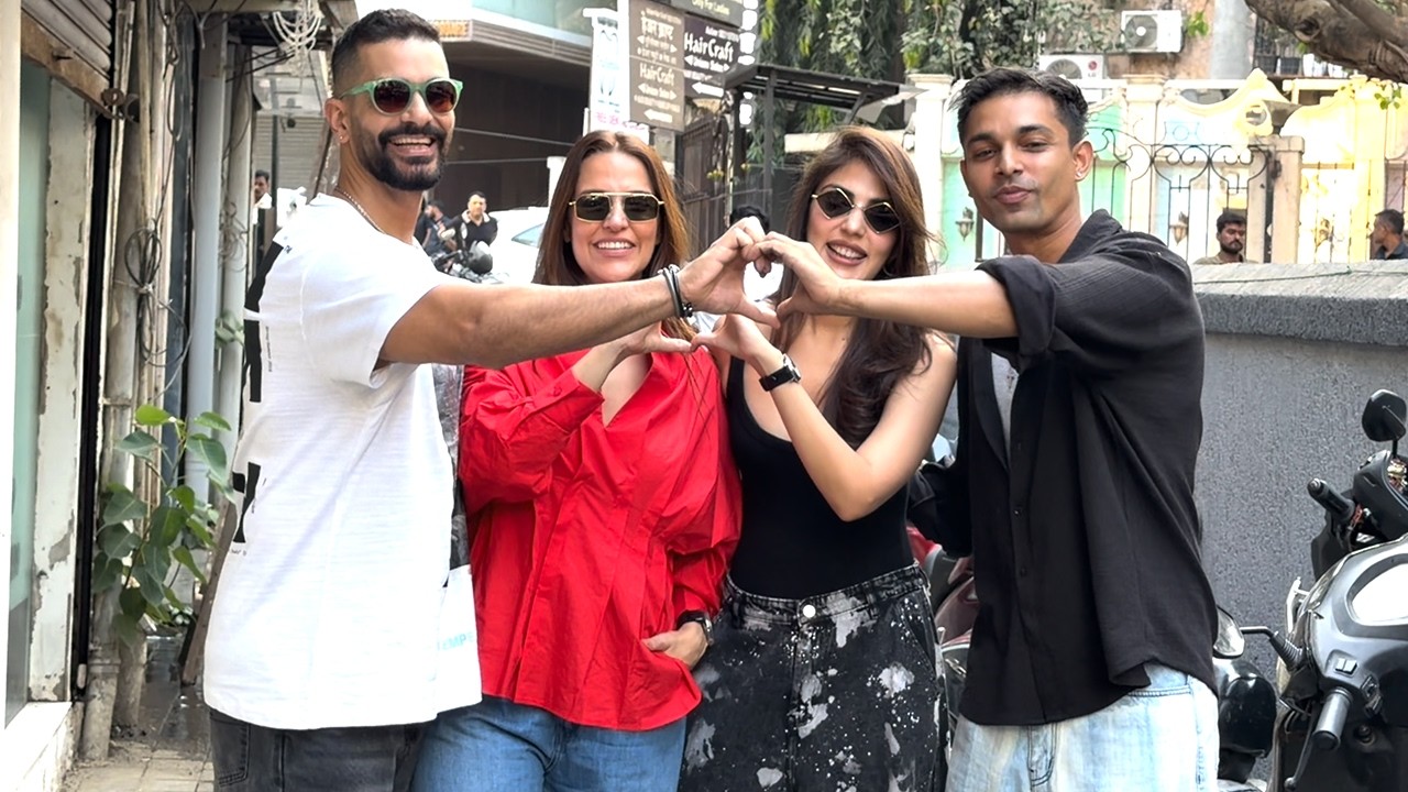 Rhea Chakraborty, Neha Dhupia & Angad Bedi Snapped In Bandra