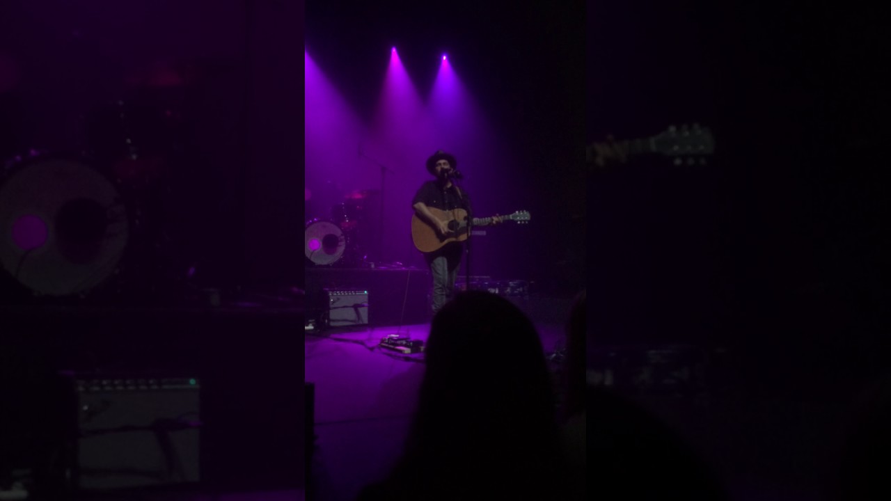 Gregory Alan Isakov - Caves (Brussels 2016-10-27)