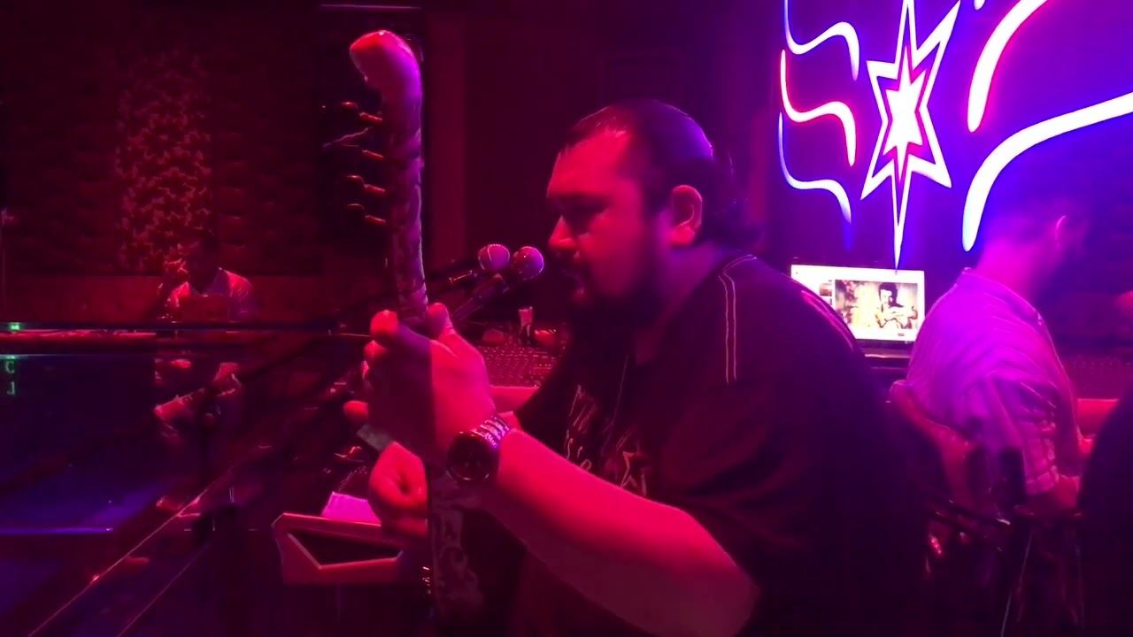 ORHAN GENCEBAY- DOĞAN BİR PİŞMAN ( KEMAL MERAS CANLI BAĞLAMA SOLO) MÜTHİŞ