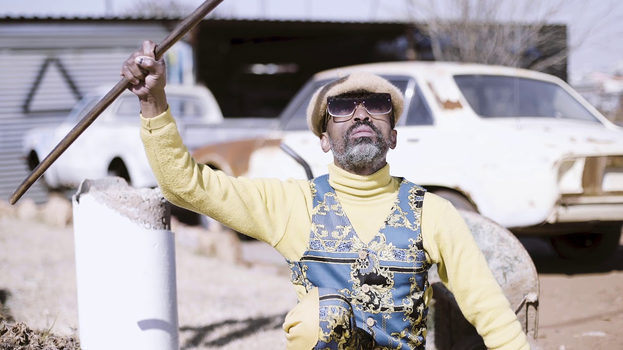 DJ Maphorisa & Kabza De Small FT Qwesta Kufet - MI AMOR (Official Music Video)