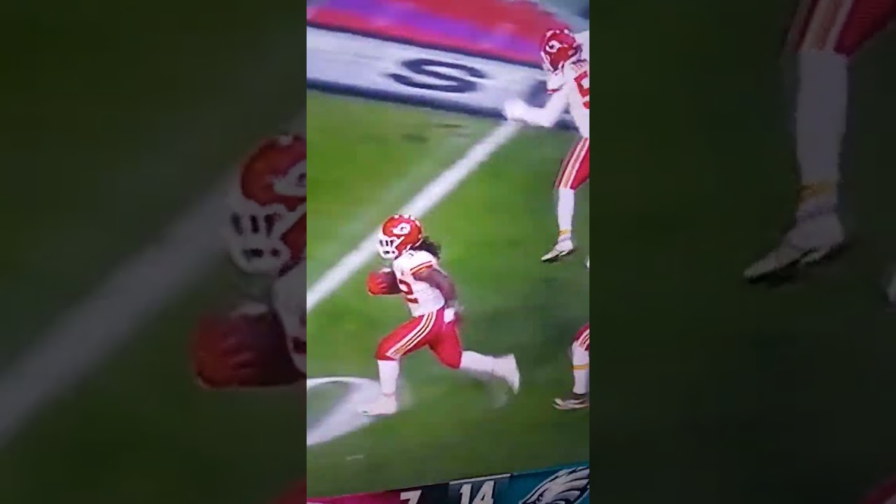 Can't-Miss Play: Nick Bolton races 36 yards to pay dirt on scoop-and-score TD 