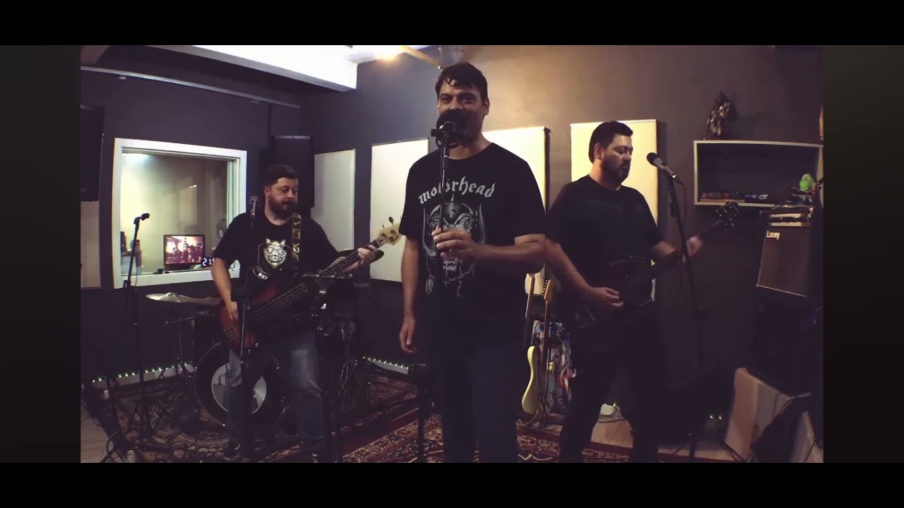 Beerholics - No fundo todo mundo é safado (Ao vivo no Rock no Pinheiro)