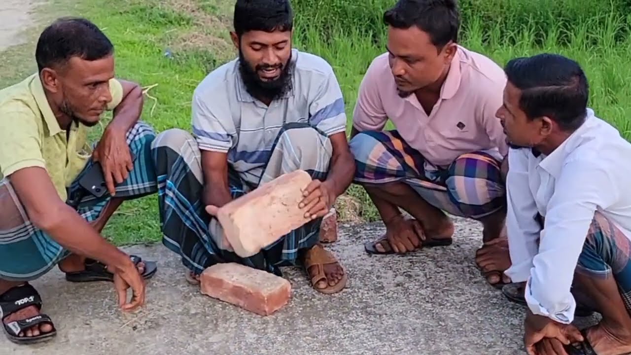মাথায় ১ বারি দিয়ে ইট ভেঙ্গে ফেলল অবাক করা কান্ড  