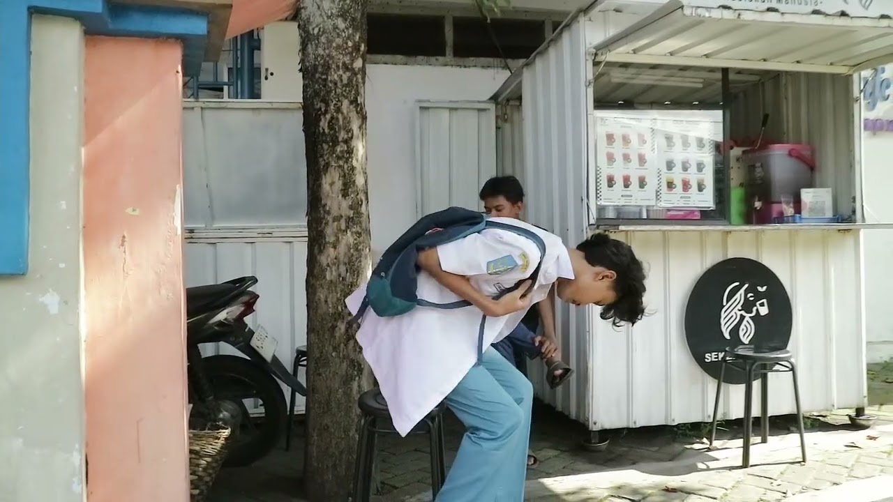 Serba Salah | Tugas Short Film